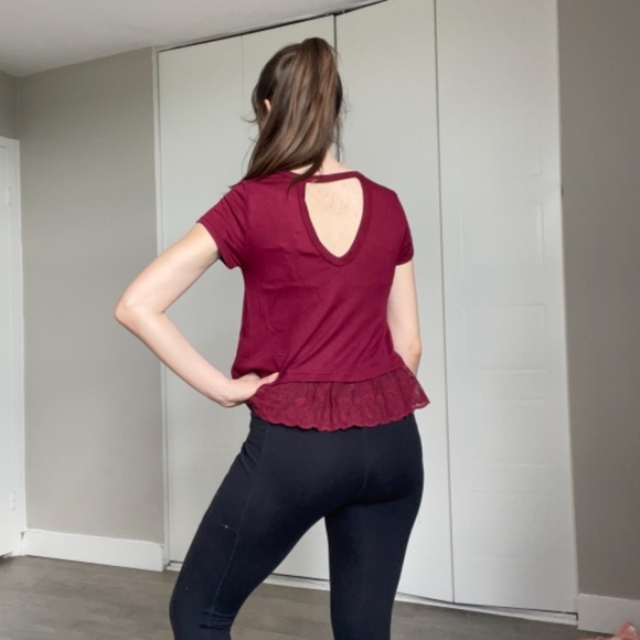 Deep red v neck back with lace trim - Picture 2 of 5